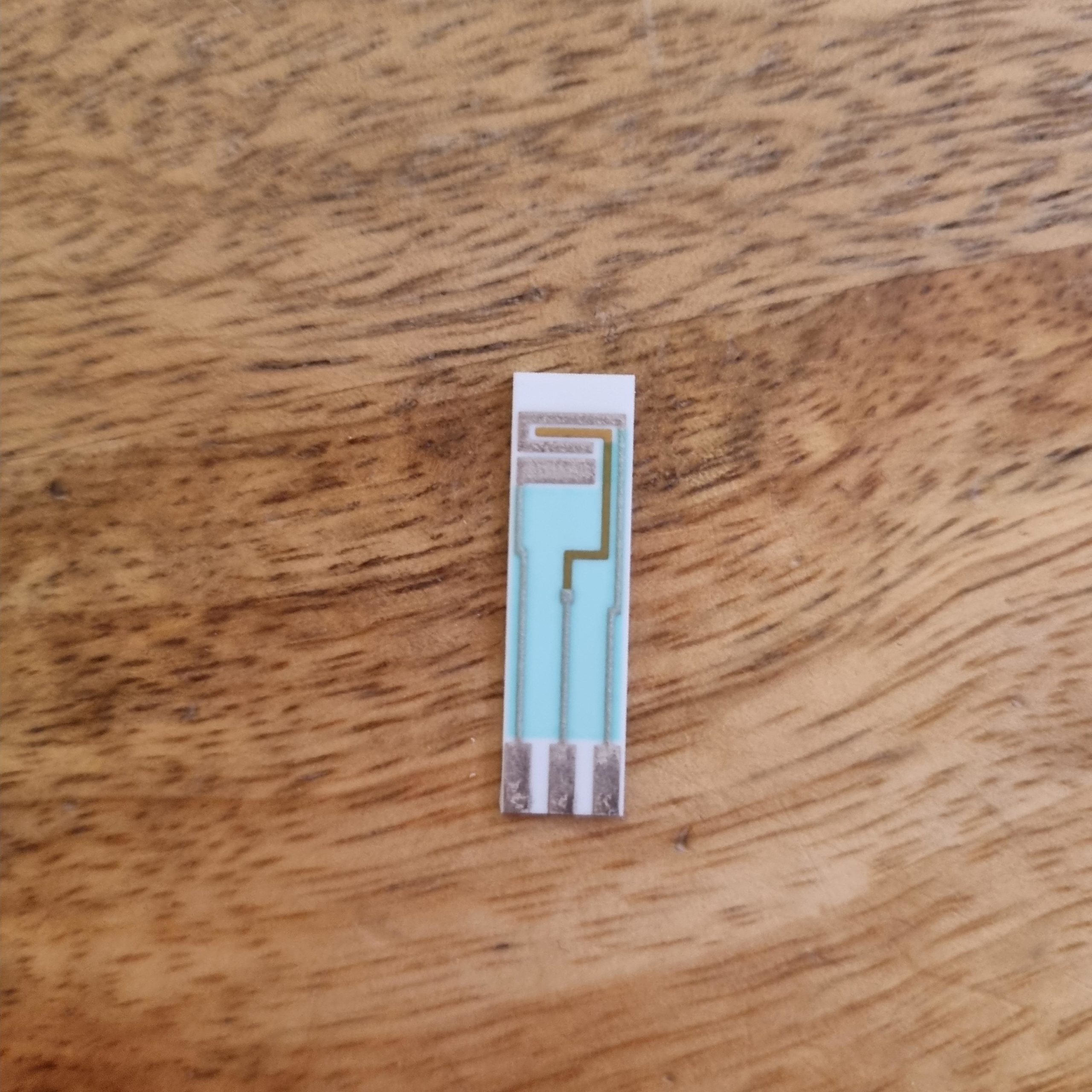 Rear side/back side integrated heaters on sensors