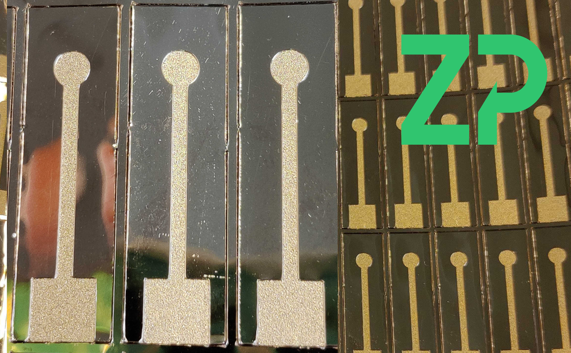 Vapour deposited electrodes